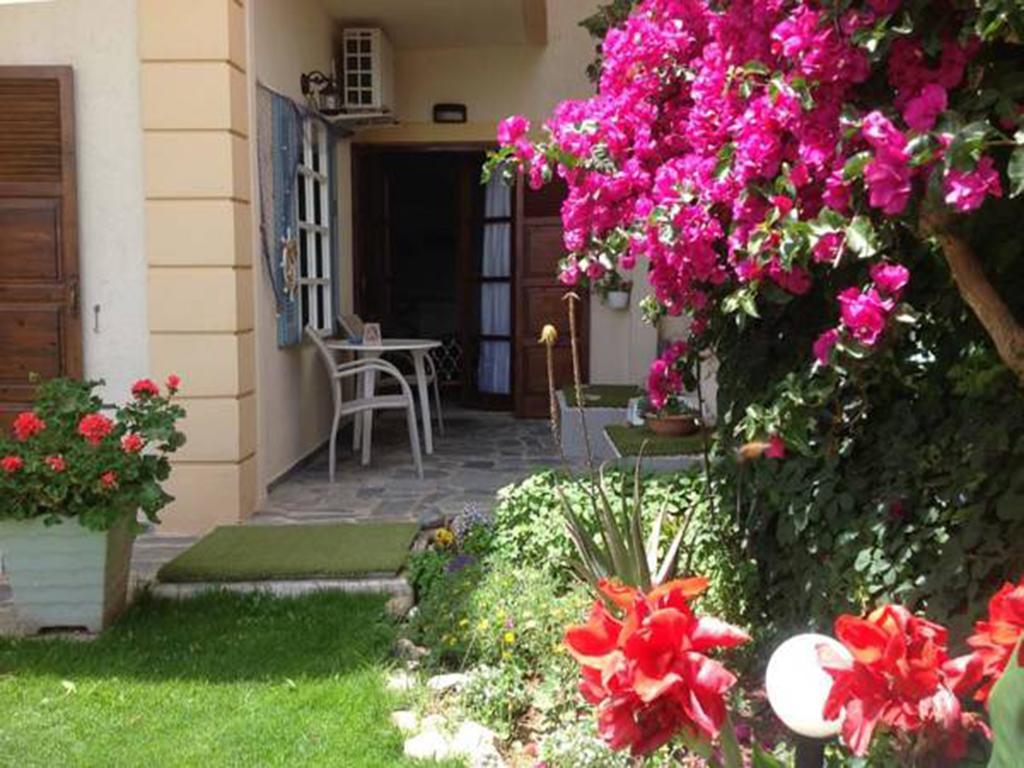 Asterias Studios & Apartments Kalyves Exterior foto